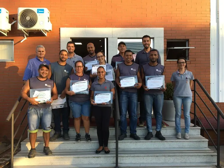 Operadores certificados em formação in company na indústria