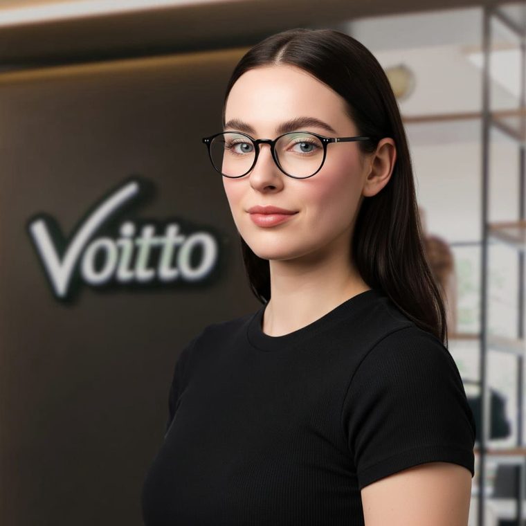 Vitória, especialista da Voitto, dá as boas-vindas na trilha de integração