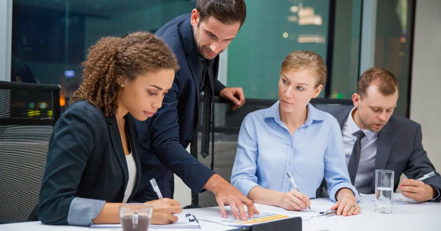 Become a successful leader following the 5 main exemplary practices!