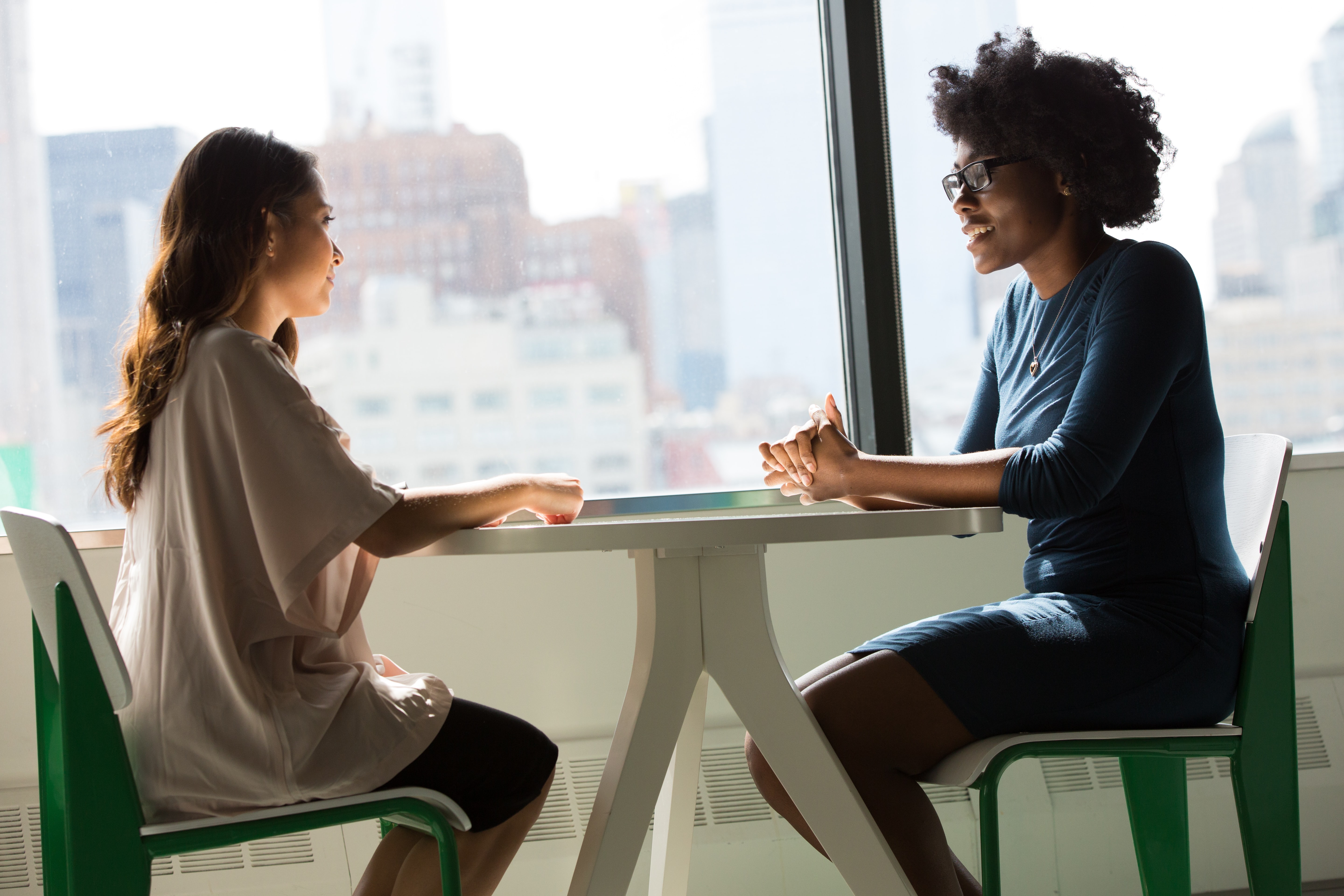 O departamento de gestão de pessoas seleciona os melhores talentos. Foto: Unsplash/Wocintechchat