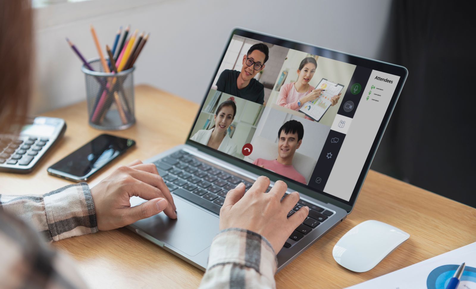 Graças à tecnologia, você pode trabalhar de qualquer lugar do mundo. Foto: Freepik. Graças à tecnologia, você pode trabalhar de qualquer lugar do mundo. Foto: Freepik.