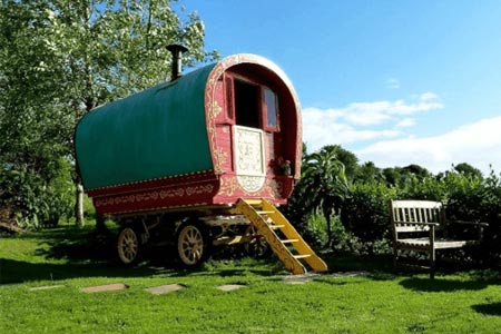 carruagem cigana airbnb